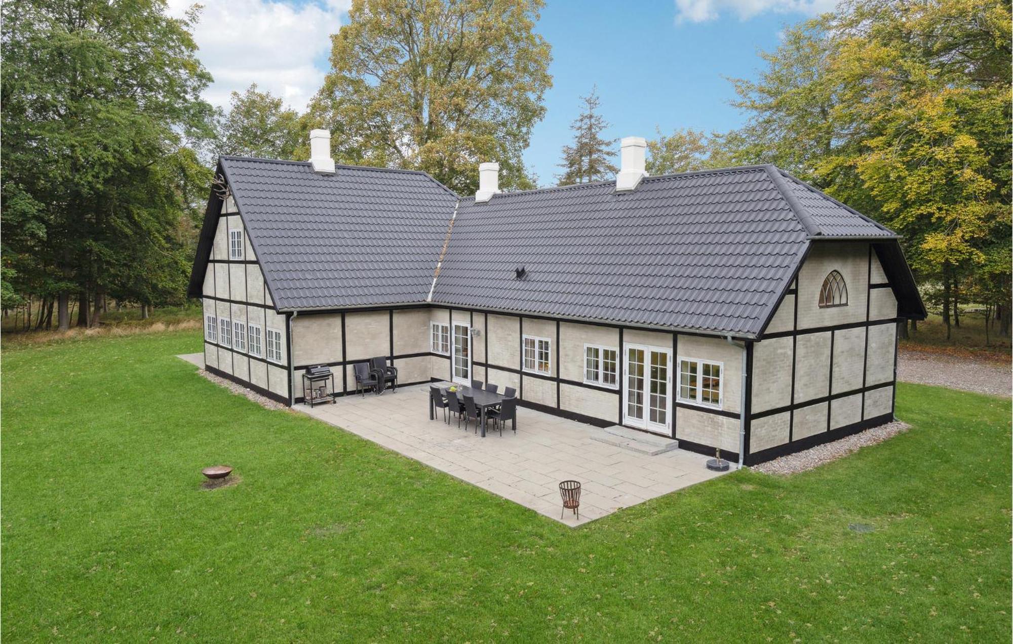 4 Bedroom Lovely Home In Naestved Exterior photo